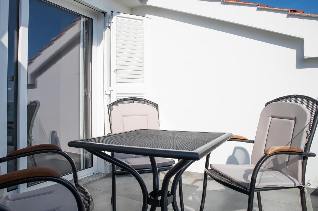 Apartmani Vrtodusic Banjol 外观 照片