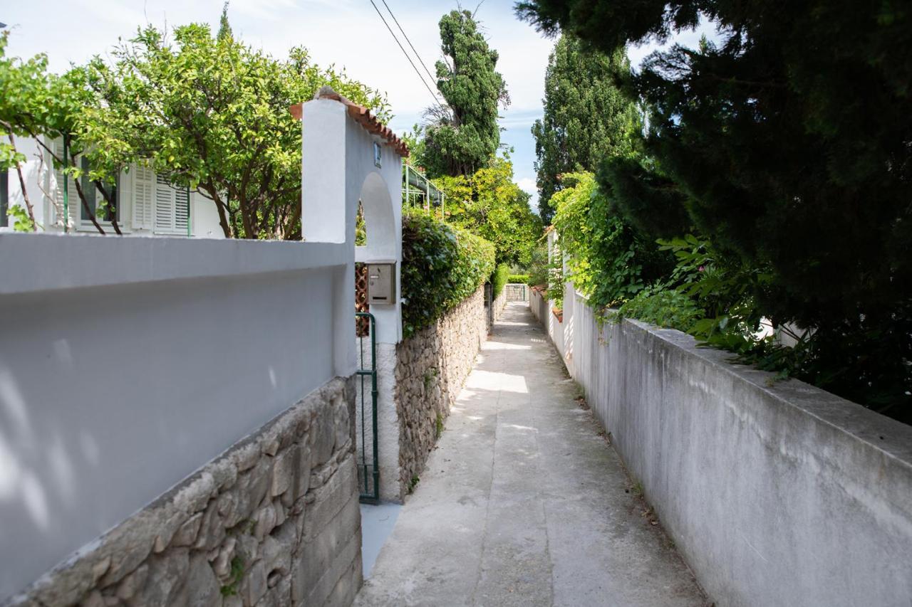 Apartmani Vrtodusic Banjol 外观 照片