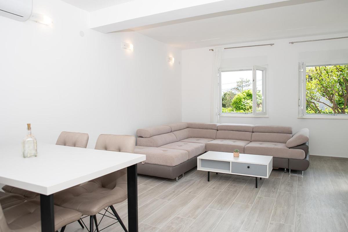 Apartmani Vrtodusic Banjol 外观 照片